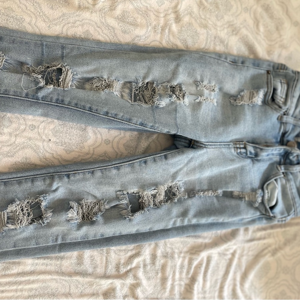 Size 0 I can’t fit that is why I am selling